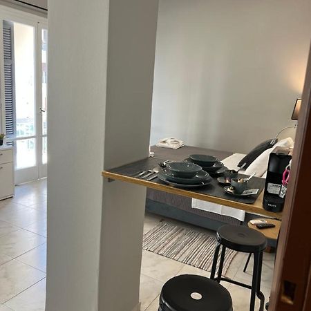 Living Near Acropolis By Sylvia Staikou At Nikis Str Apartment Атина Екстериор снимка