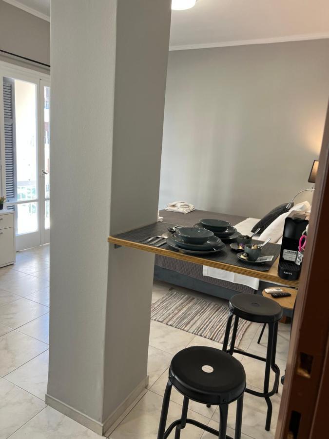 Living Near Acropolis By Sylvia Staikou At Nikis Str Apartment Атина Екстериор снимка