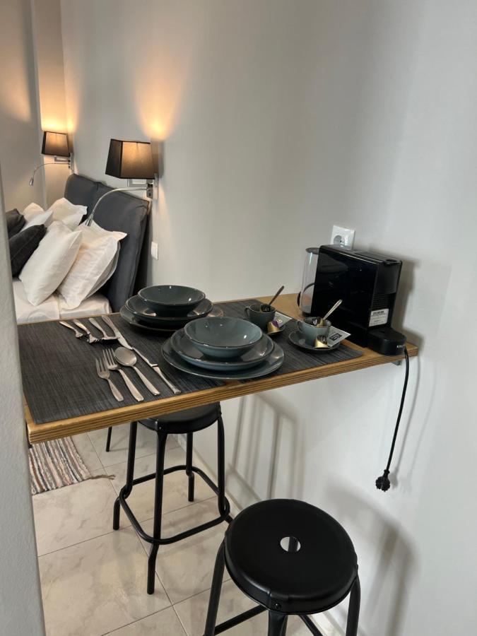 Living Near Acropolis By Sylvia Staikou At Nikis Str Apartment Атина Екстериор снимка